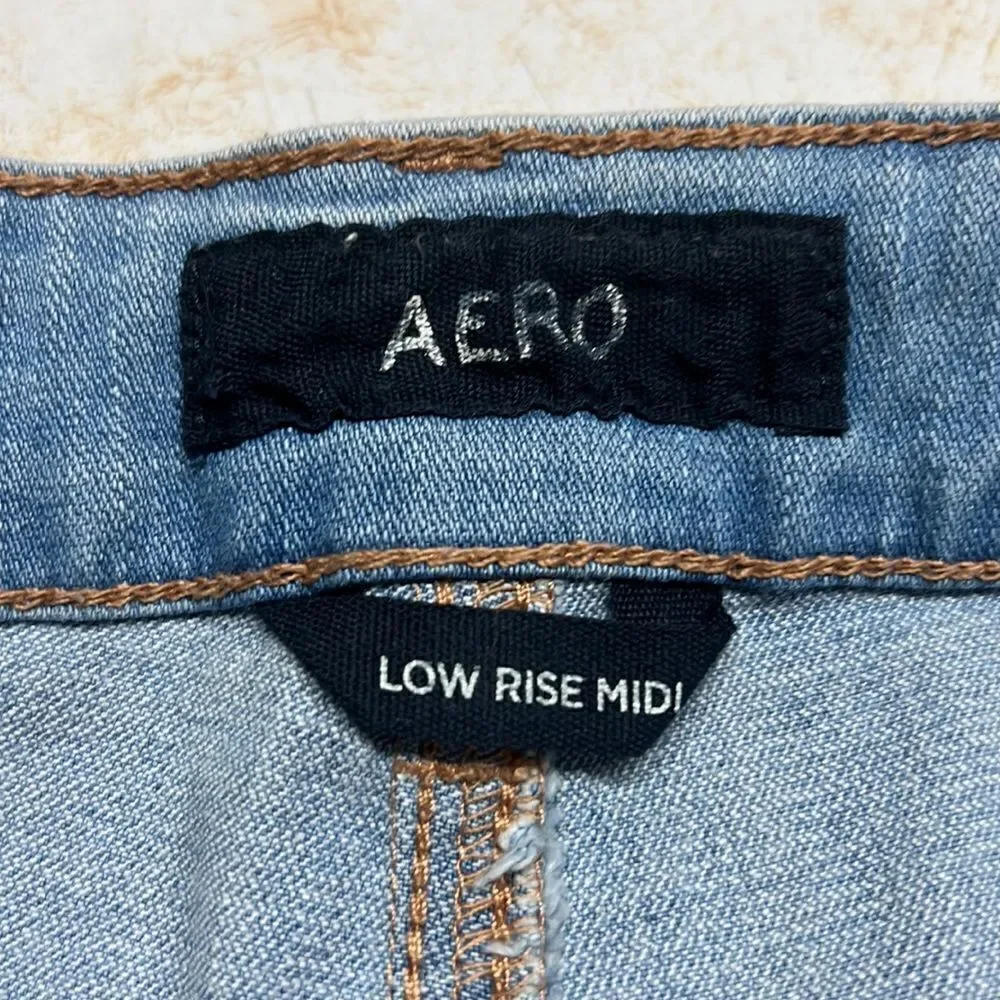 🔥 5/20🔥 Aero Low rise midi distressed denim  shorts Sz 4